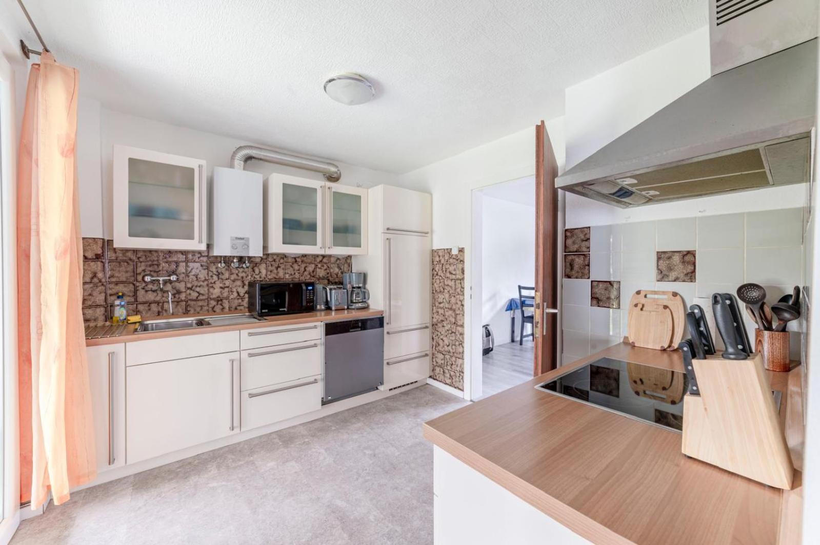 Cozy Villa With Garden, Balcony And Parking Area In Duesseldorf Ngoại thất bức ảnh