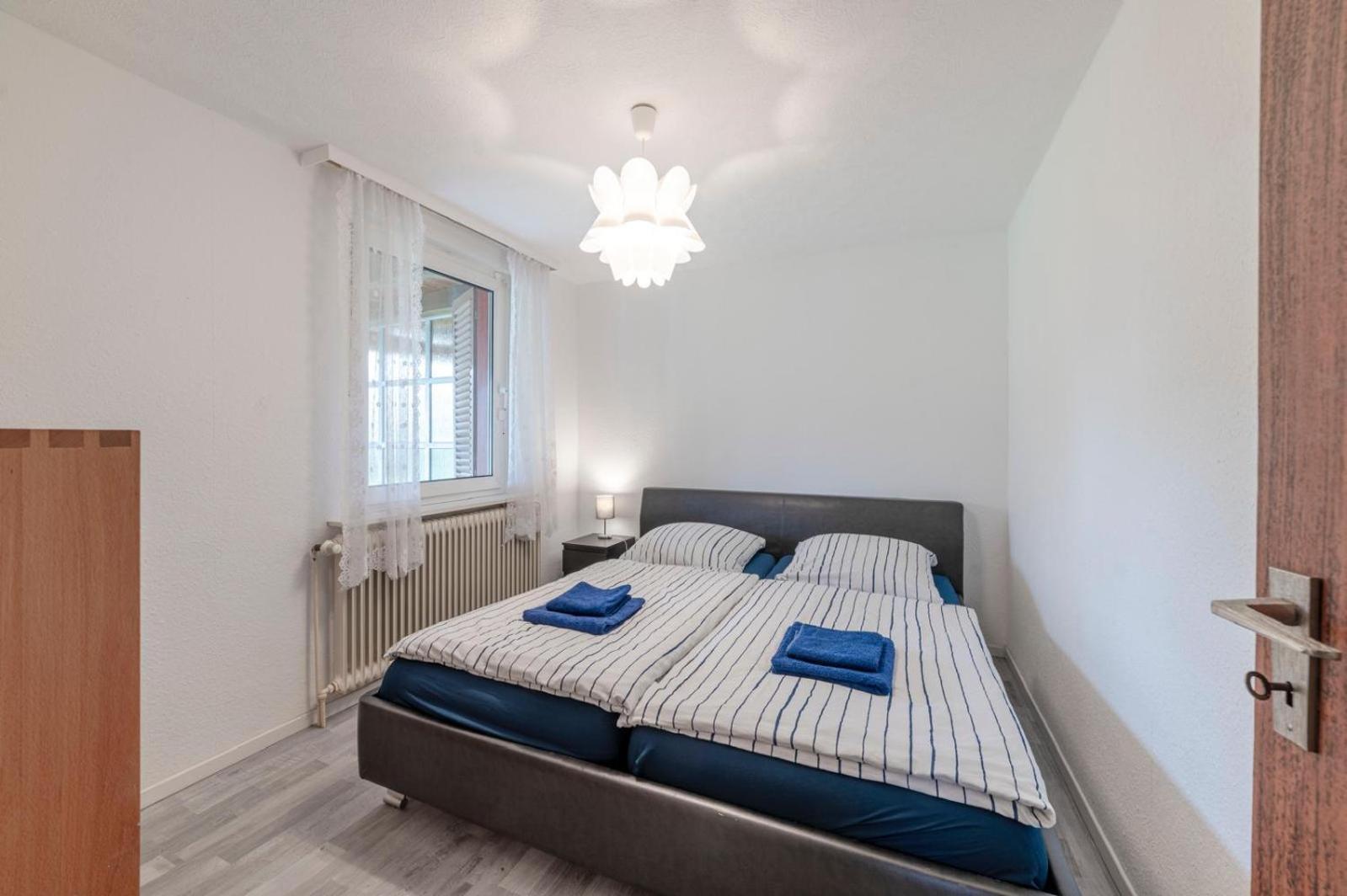 Cozy Villa With Garden, Balcony And Parking Area In Duesseldorf Ngoại thất bức ảnh